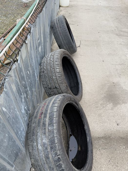 Anvelopa vara 245/40/19