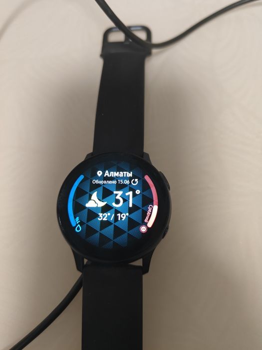 Часы Samsung Watch Active 2