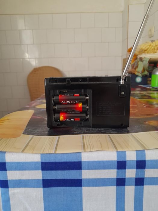 Aparat de radio cu multe funcții