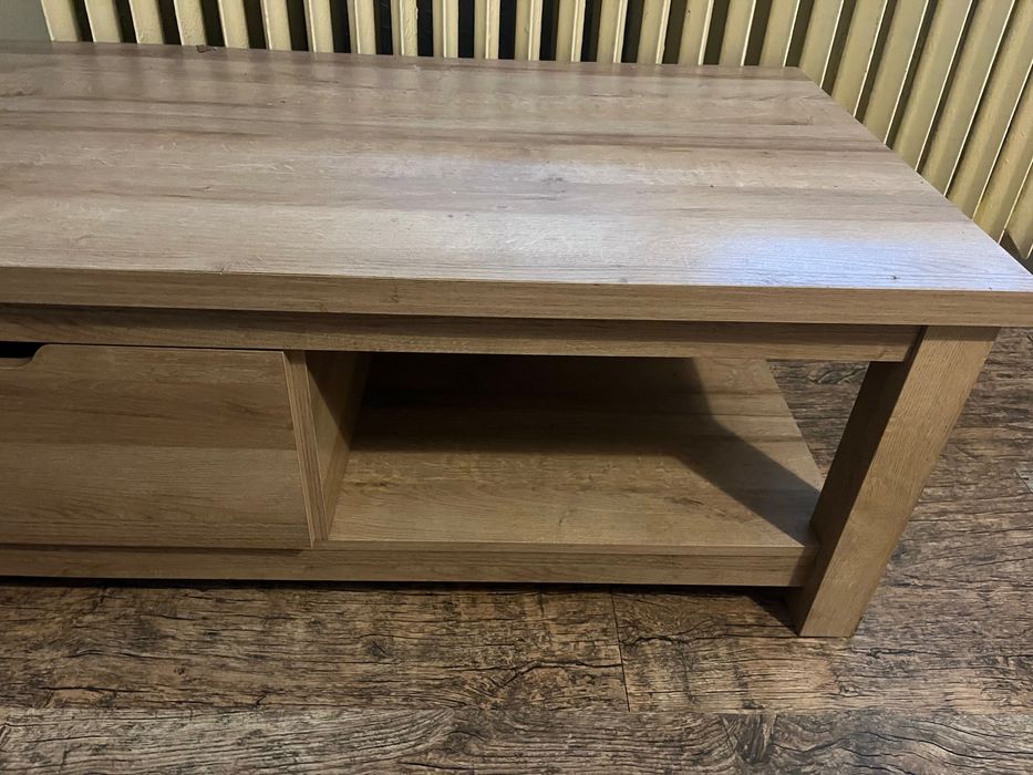 Холна маса, масивна с шкаф СПЕШНО