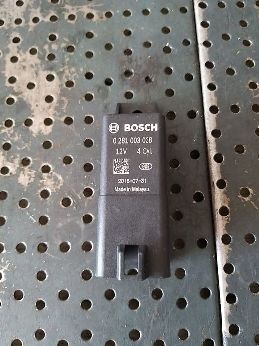 Releu bujii 2.0 tdi audi a4 b9 8w 0281003038 038907281d