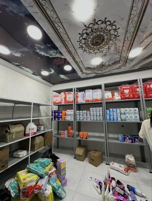 vitrina 2x1,50 metir temirli