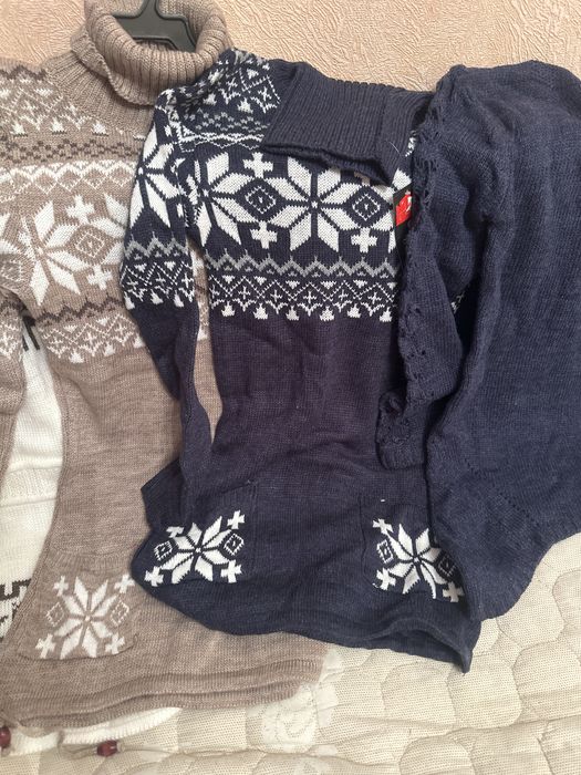 Женские  теплые свитера,