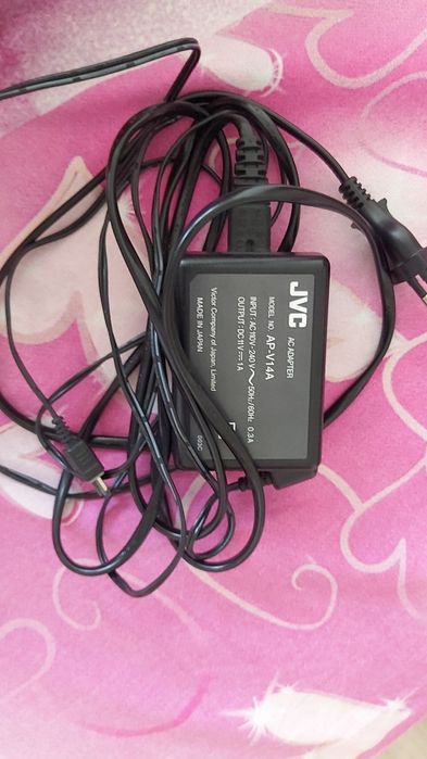 Продам видеокамеру