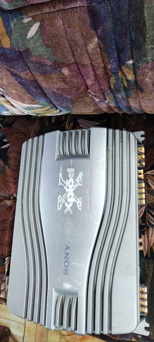 Продам Усилитель