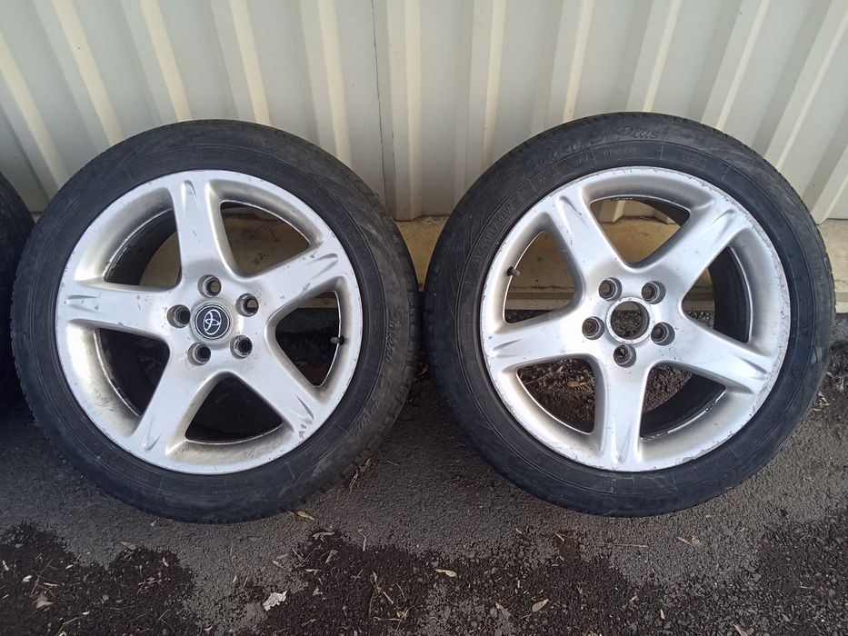 Комплект от тайота камри диски