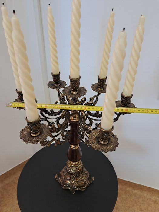 Suport 7 lumanari, bronz cu lemn, model deosebit, 700 lei