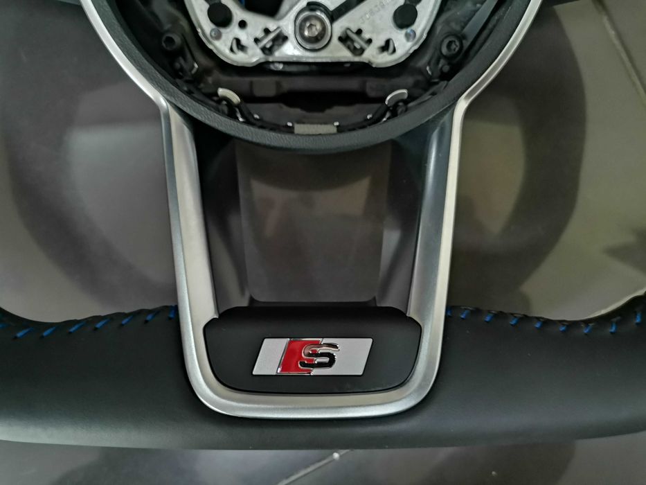 Нов Спортен Волан Audi TTS S Line A3 8V A1 A4 A6 A7 Кожа Напа Син Шев