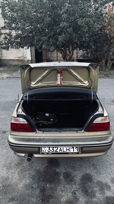 Нексия 1. 2005год