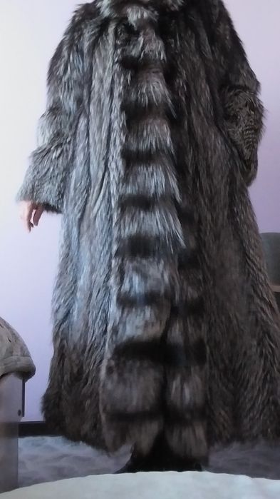 Продам шубу.Размер 48-50.