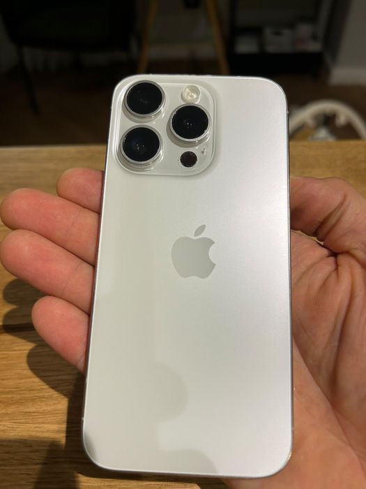 iPhone 15 Pro 128GB White Titanium – Stare impecabilă