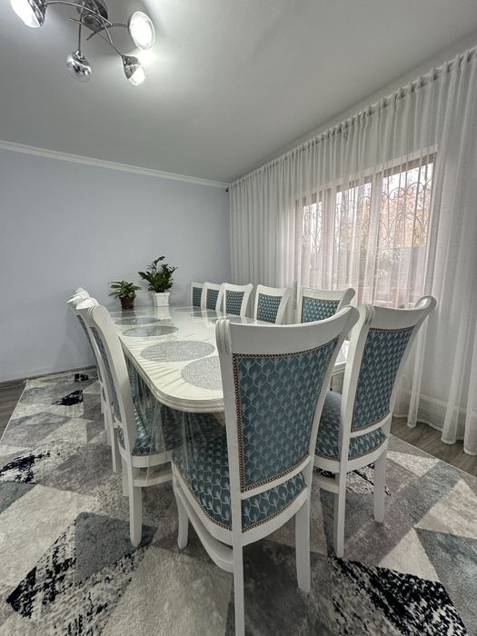 Продам стол со стульями