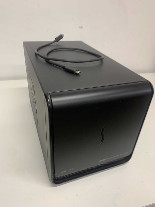 Внешняя видеокарта SONNET eGFX Breakaway Box 550W + AMD Radeon RX 590