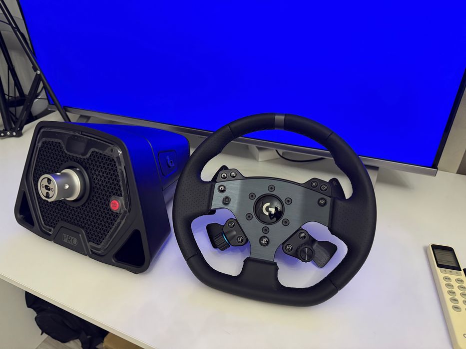Logitech PRO Racing Wheel + PRO Racing Pedals DD11