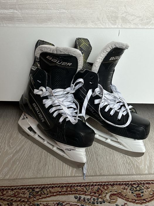 Хоккейные коньки Bauer