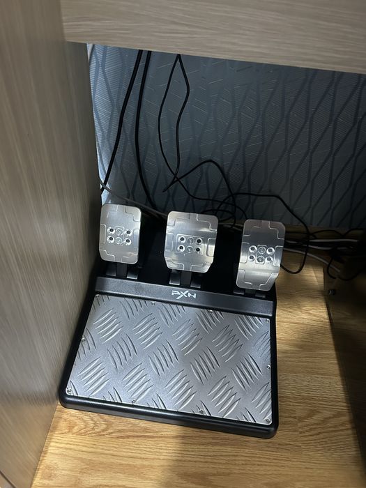 Volan gaming pxn v10