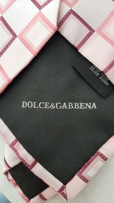 Cravată din mătase, nuanțe roz