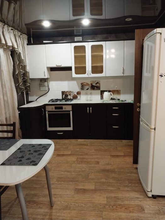 Аренда квартиры на длительный срок 3 комнатная