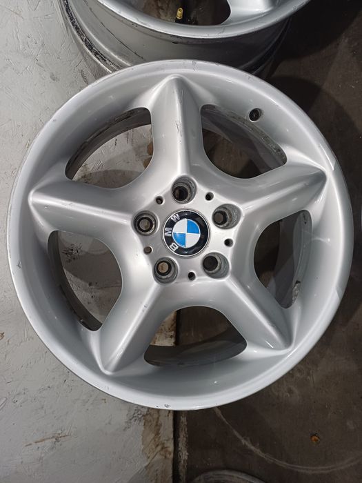 Диски R17 5x120 на BMW.