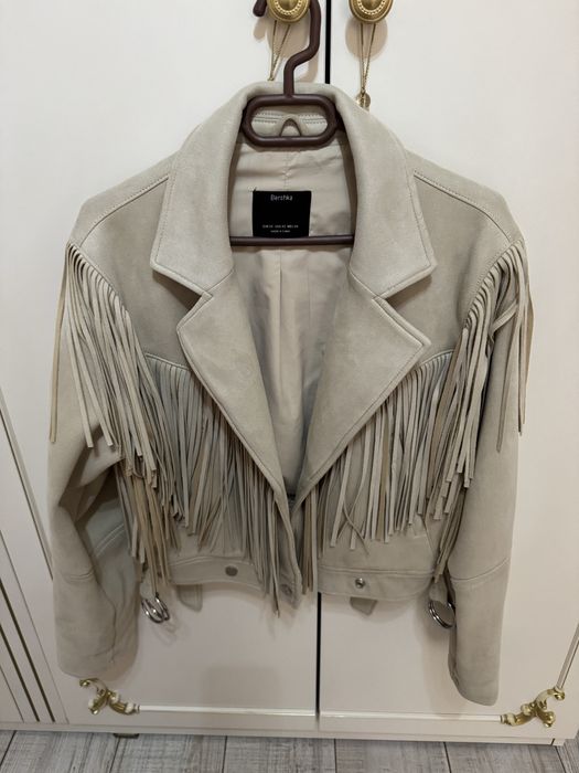 Бежево яке от bershka