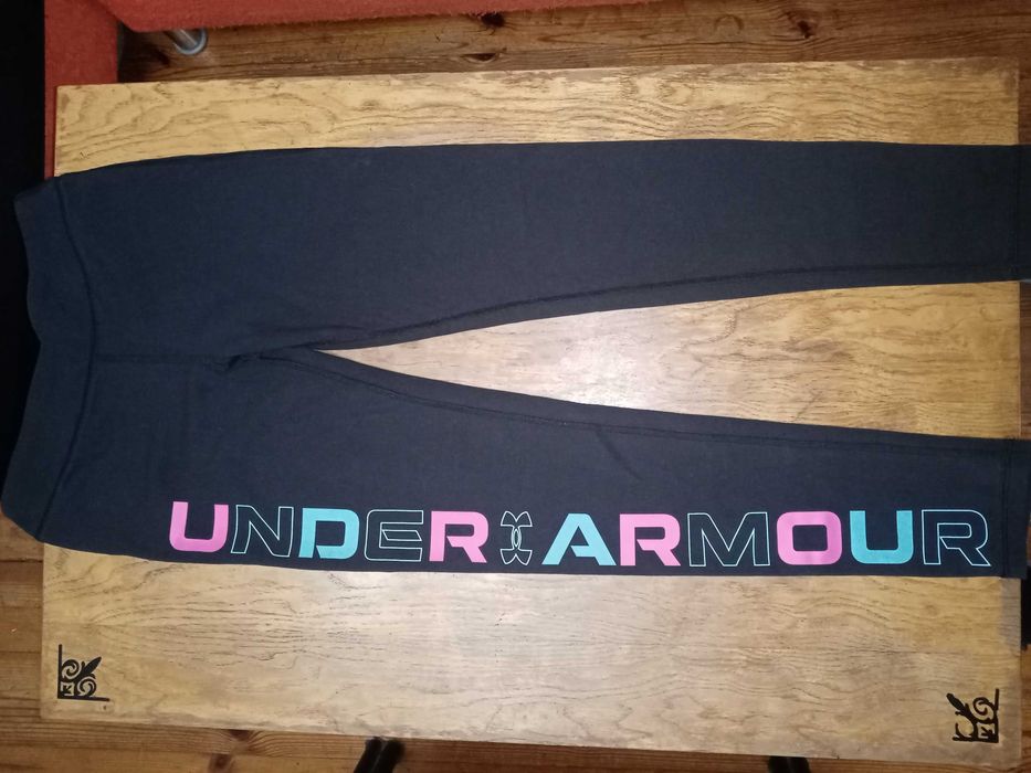 Under Armour, Оригинал, Размер XS, 58% Памук. Код 2231