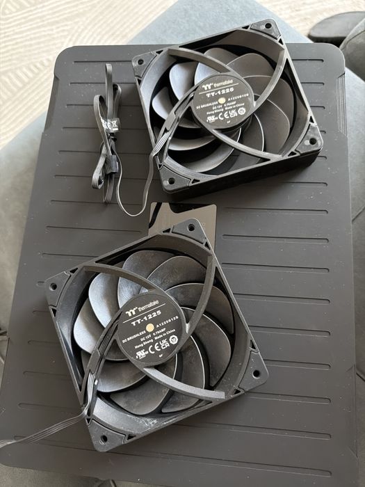 Вентиляторы для ПК Thermaltake TT-1225 — комплект 2 шт