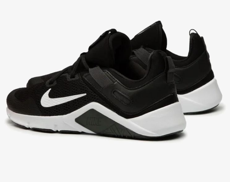 Nike -legend essential