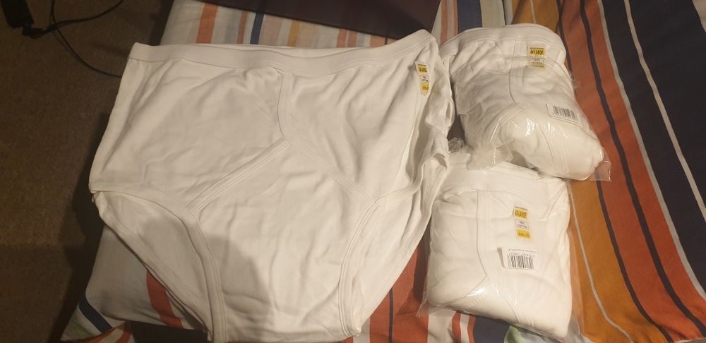 Chiloți pentru bărbați numar foarte mare