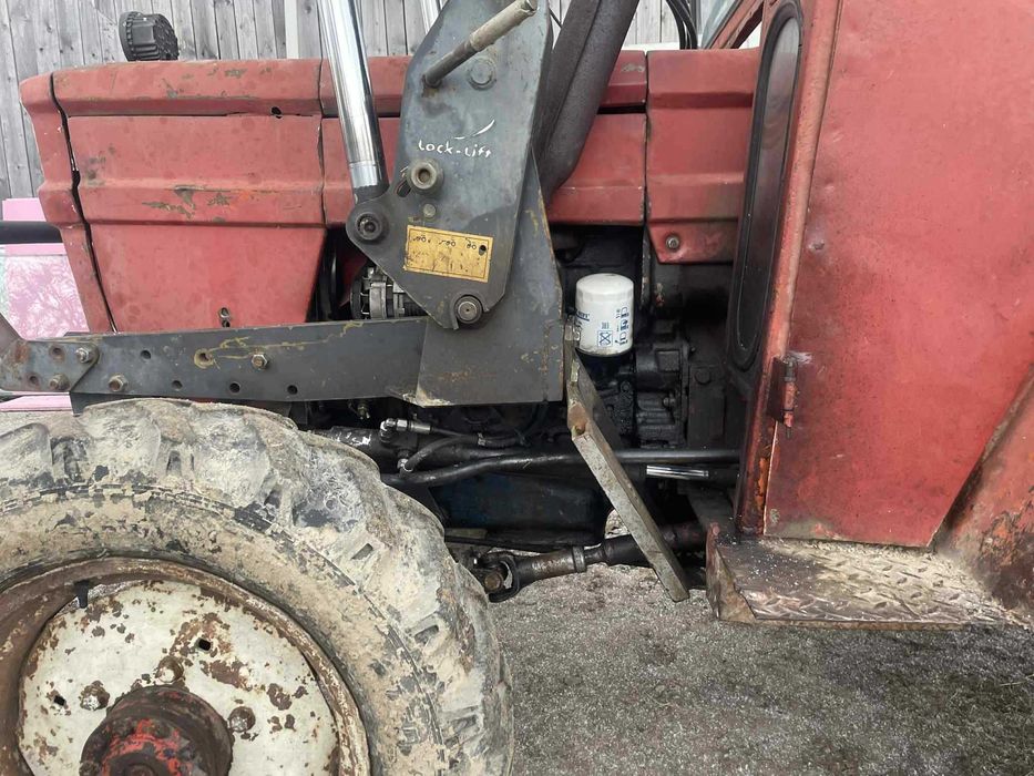 Tractor U 445 DT cu incarcator frontal