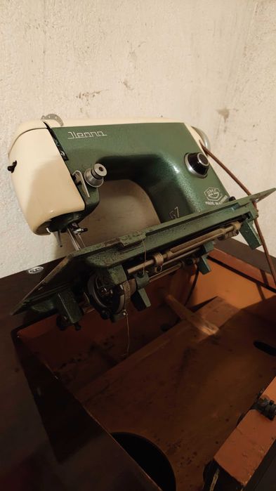 Mașină de cusut Ileana