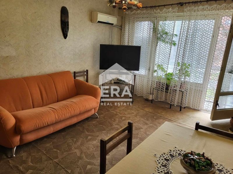 Продава се Тристаен апартамент в Варна, Окръжна болница - 73 кв.м за 2055 €/кв.м - Снимка #1