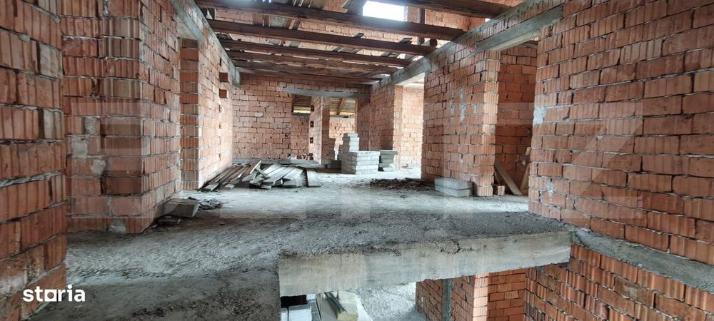 Teren intravilan cu dublu acces + constructie la rosu 500 mp, centura