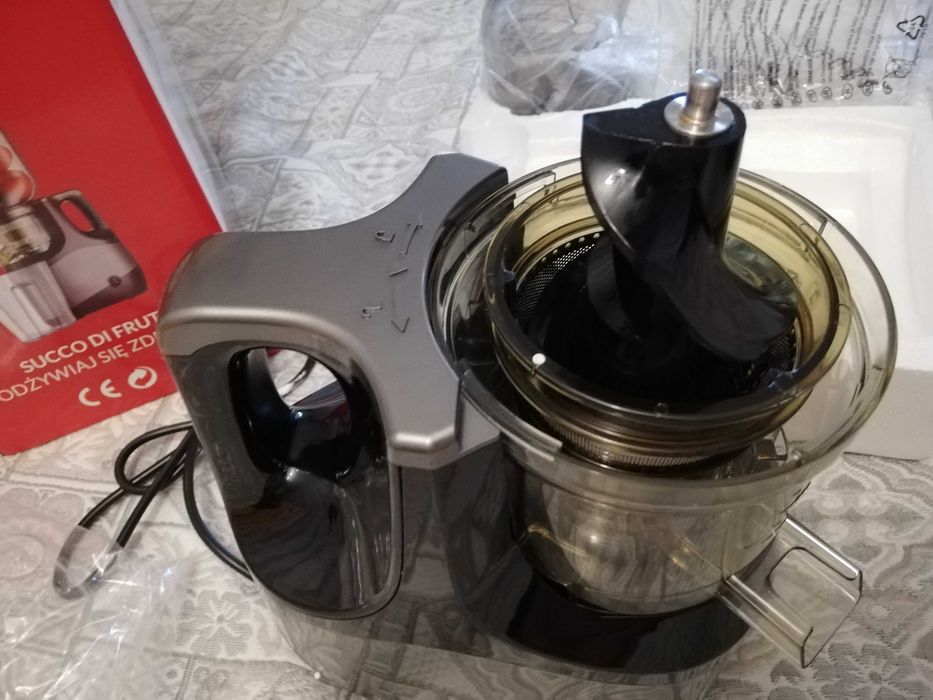 Сокоизтисквачка за цитруси