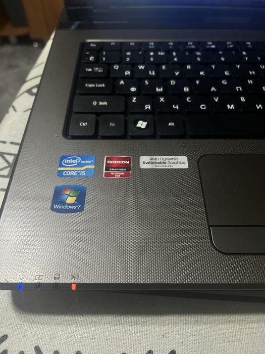 Продам ноутбук в хорошем состояние.