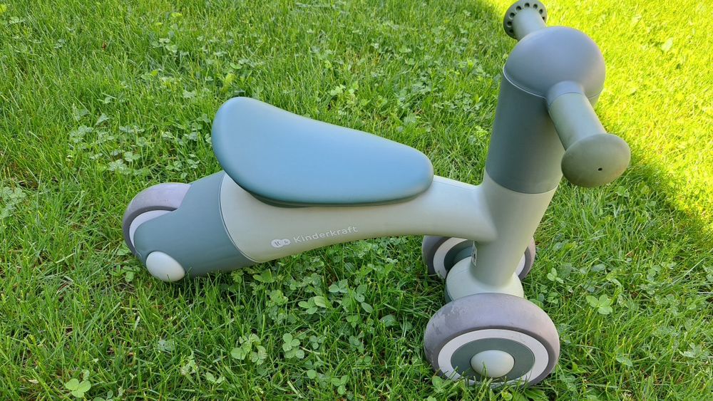 Bicicleta de echilibru