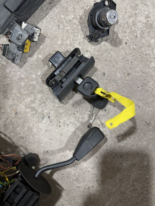 Комплект замков на BMW e34