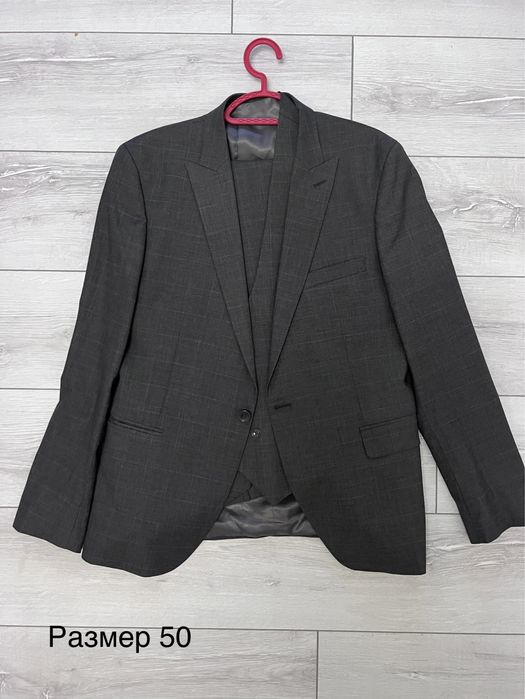 Продаётся костюмы