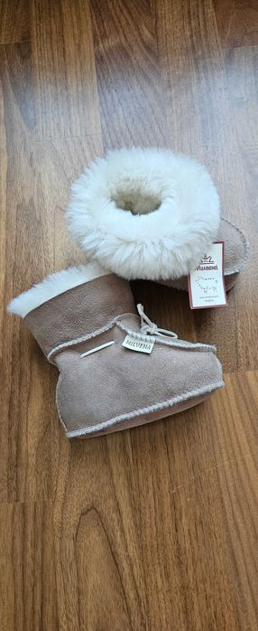 Обувки 21-24 размер, при интерес за даден модел, изпратете съобщение.