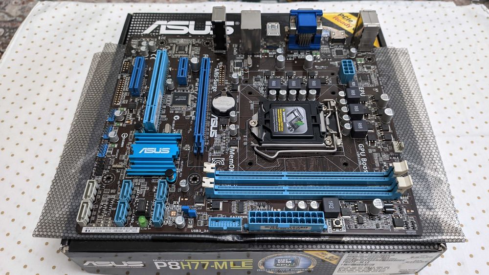 Комплект плата Asus P8H77-M LE