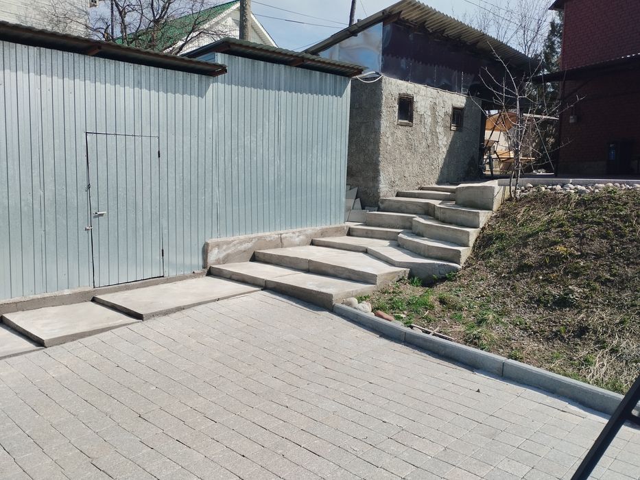 Продам дом 9 соток.