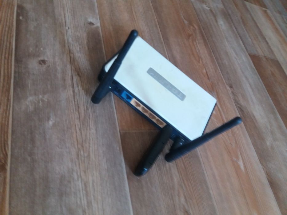 Продам Роутер Тплинк