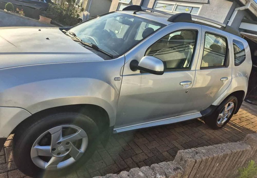 Usa stanga fata dacia duster an 2013