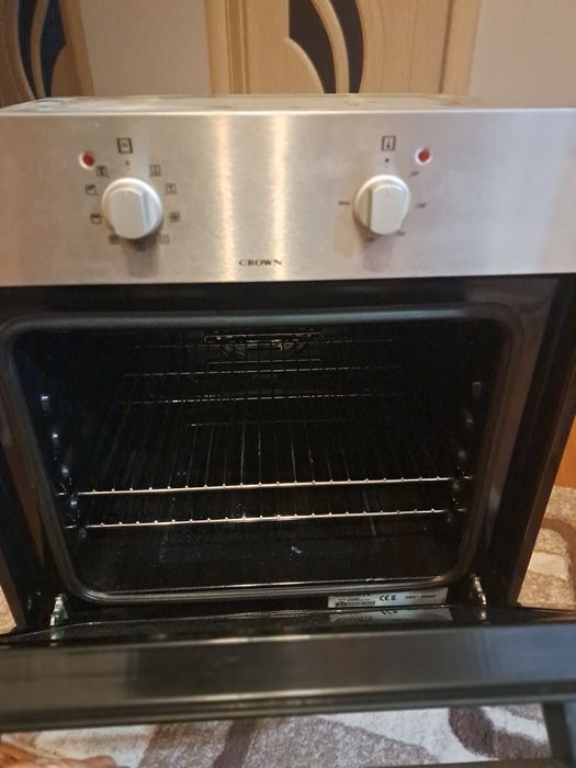 Фурна за вграждане CROWN
