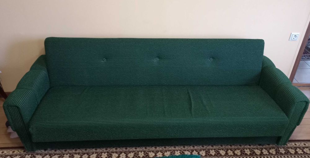 Холна гарнитура запазена