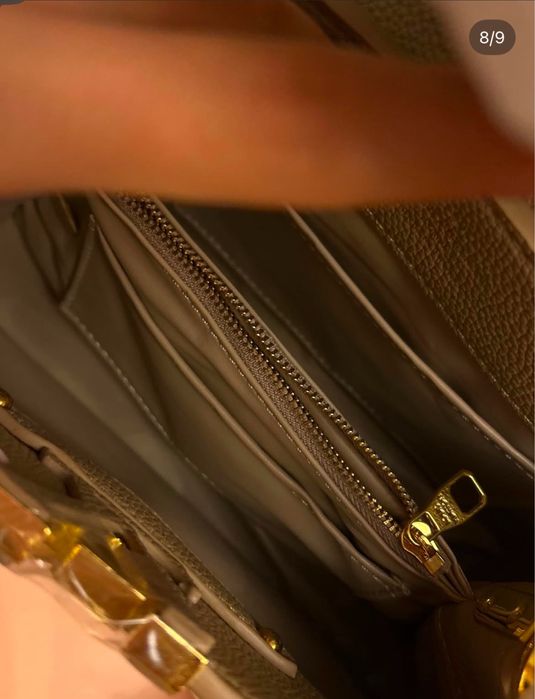 Geanta Louis Vuitton Vapucines piele naturala pe stoc