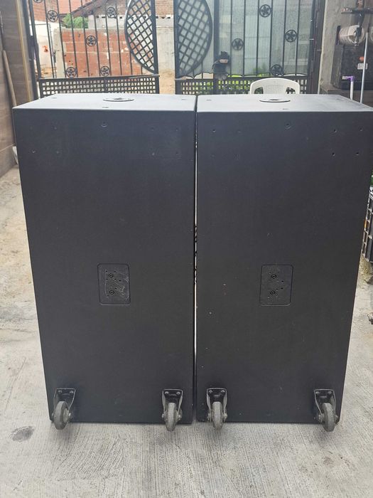 Продавам 2 бр. JBL каси