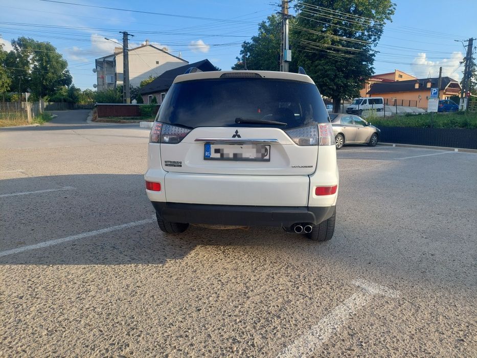 MITSUBISHI Outlander 2011 — imagine 3