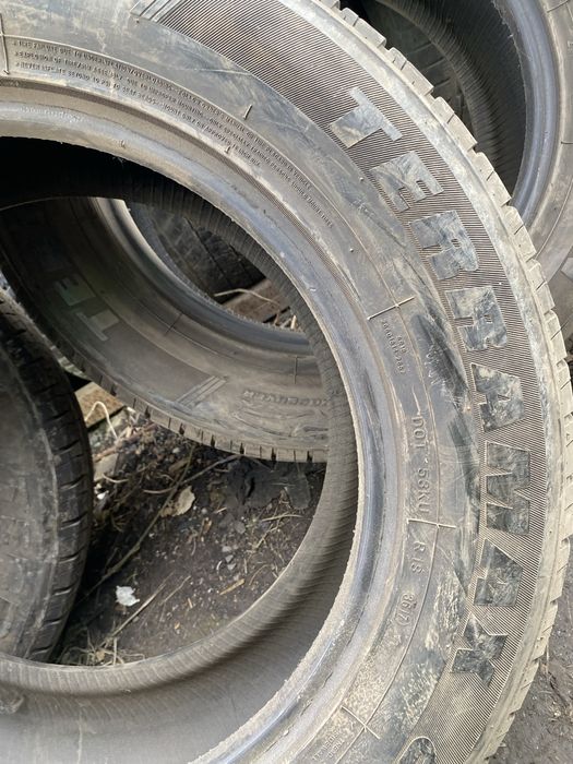 Сайлунг на 18. 265/60. 3 штуки