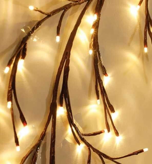 Красива светеща декорация за стена тип светещо LED дърво