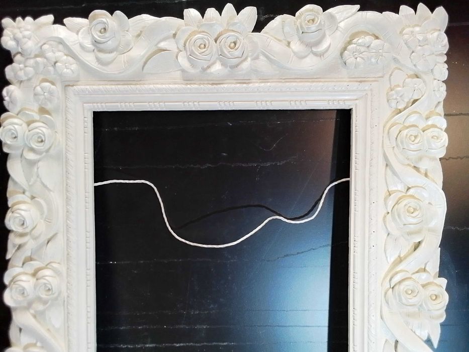 Rama cu trandafiri - 106cm / 71cm